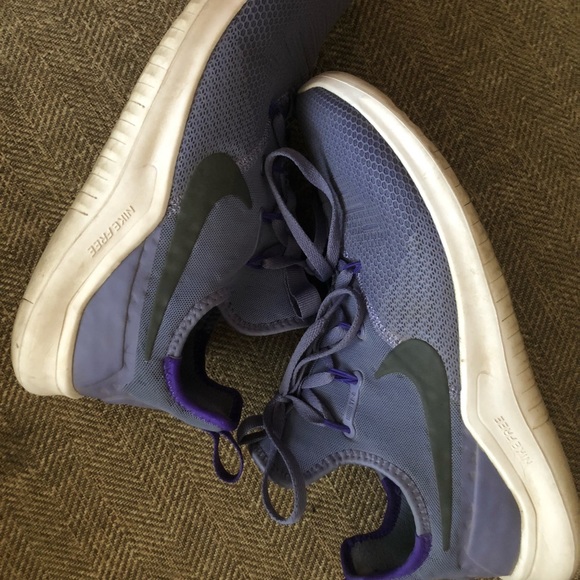 Nike Shoes - Nike free run women